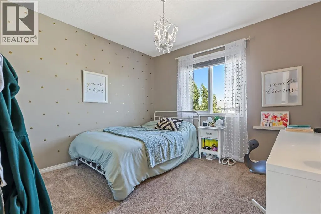 44 Cimarron Crescent