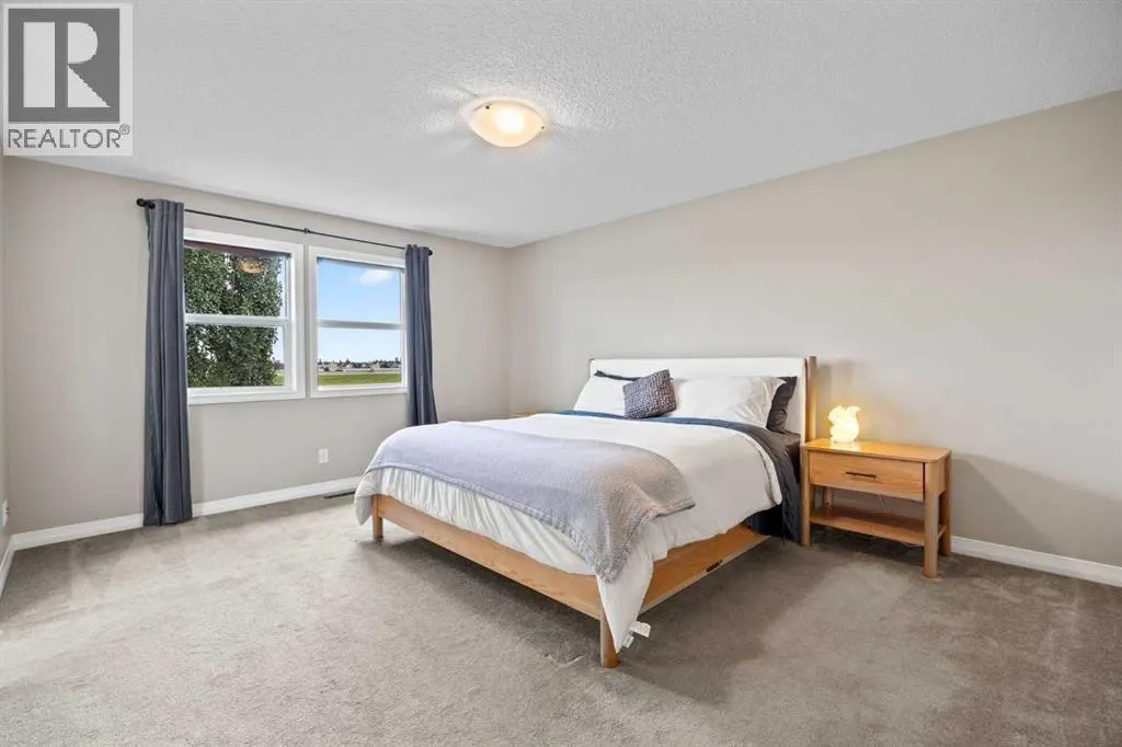 395 Mahogany Terrace SE