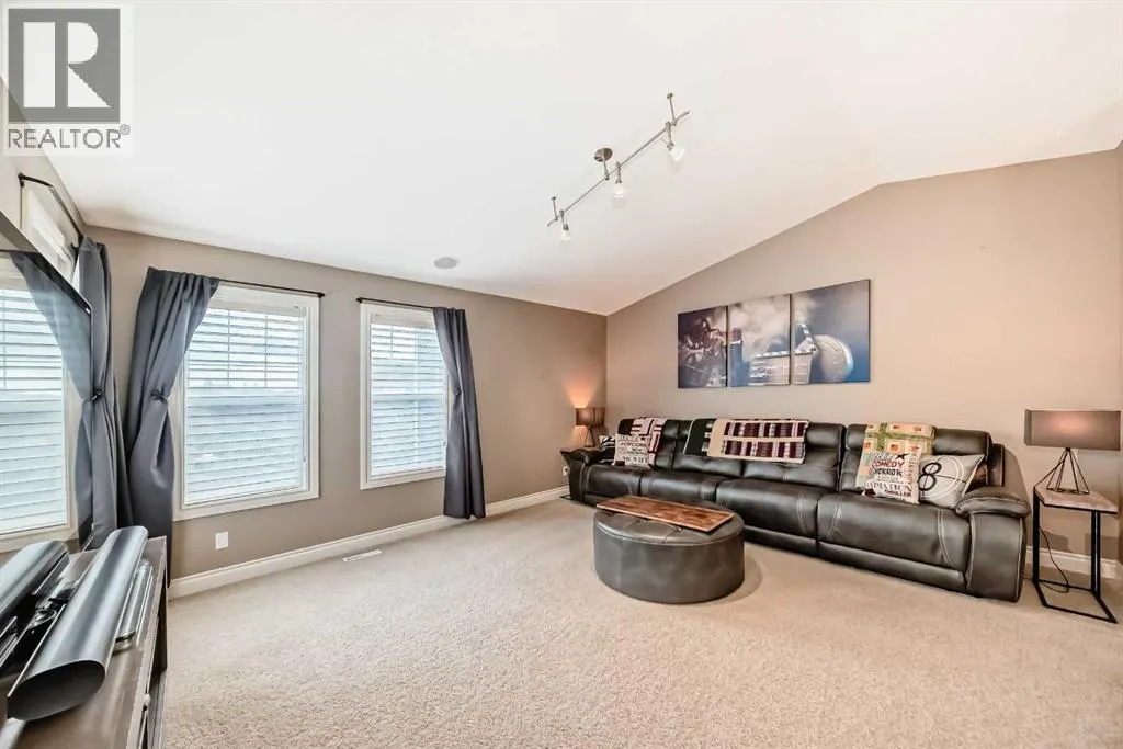 2695 Ravenslea Gardens SE