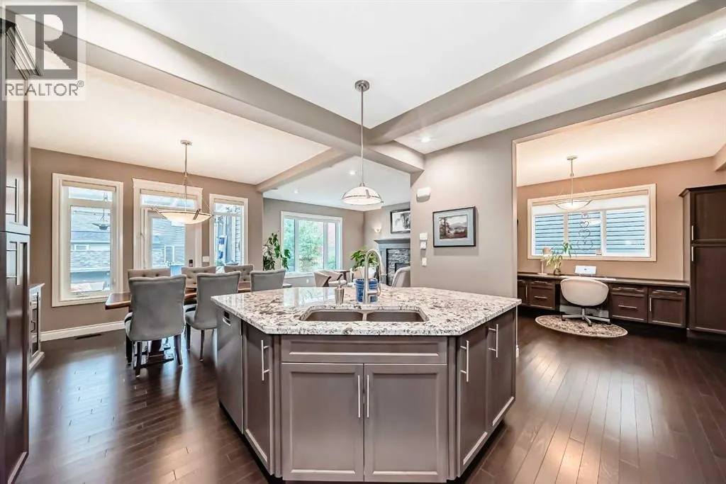 2695 Ravenslea Gardens SE