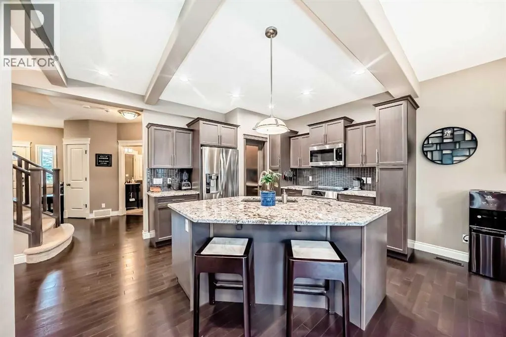 2695 Ravenslea Gardens SE
