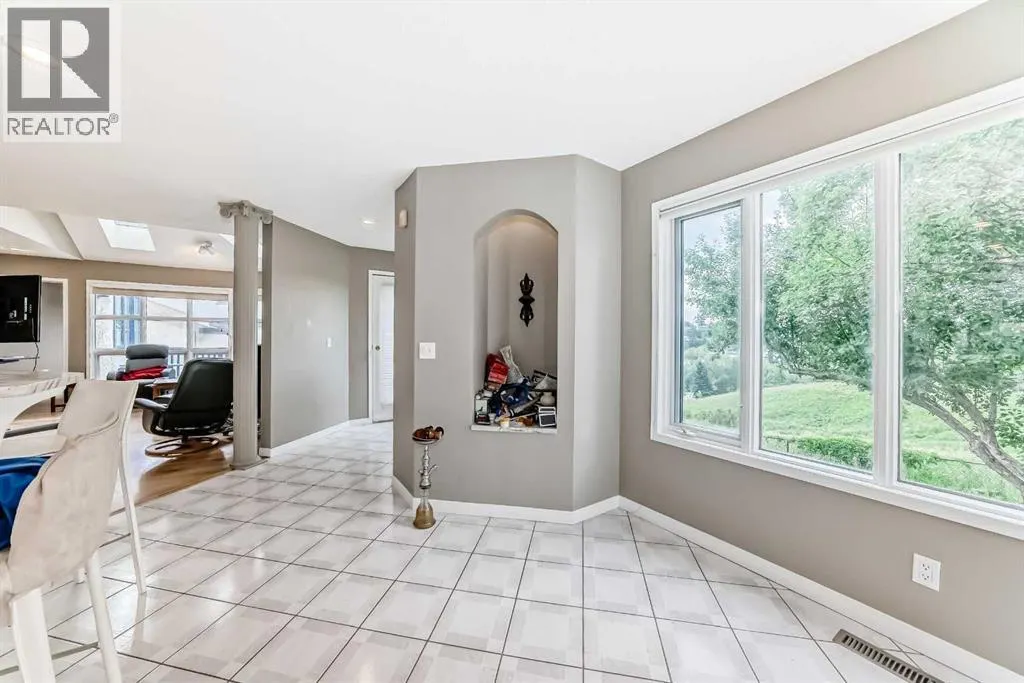 145 Edgeview Road NW