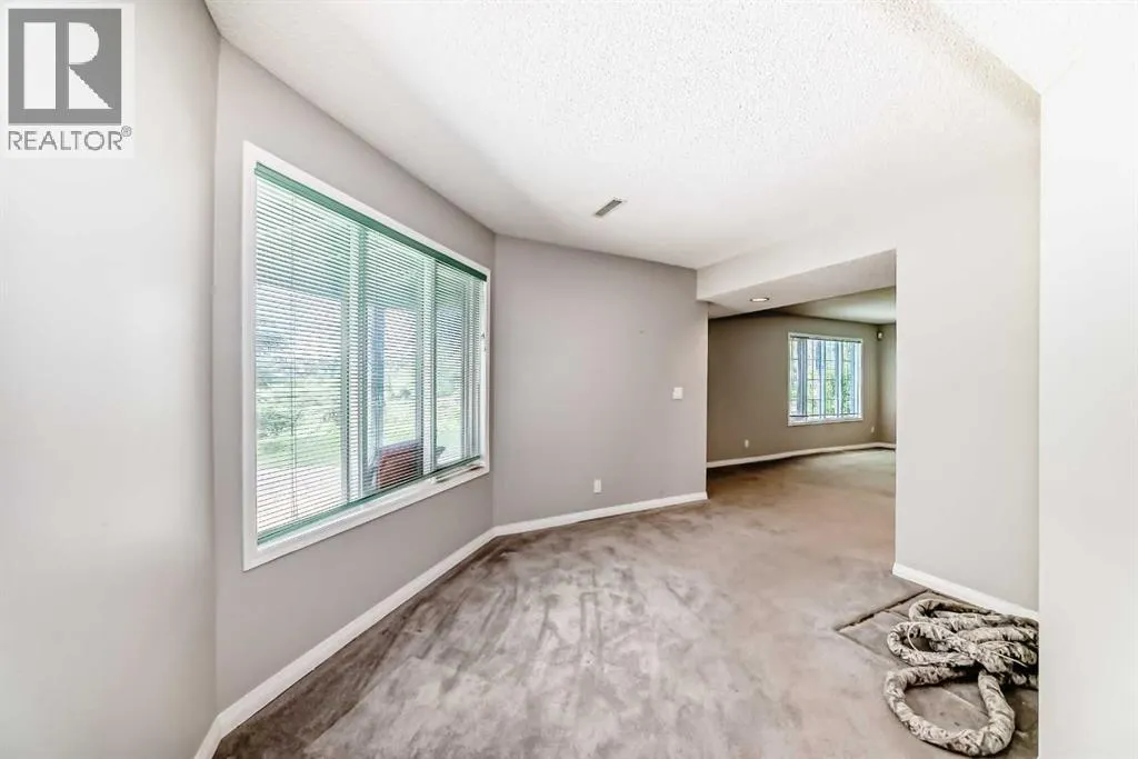 145 Edgeview Road NW