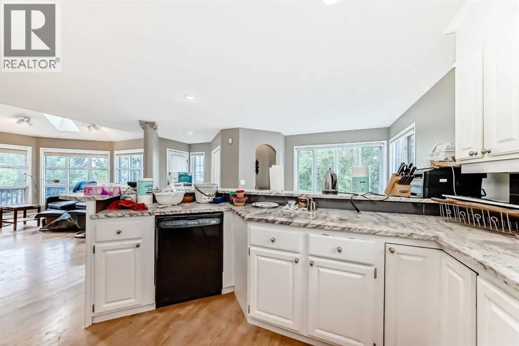 145 Edgeview Road NW