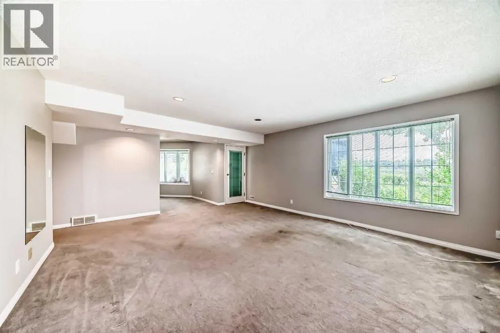 145 Edgeview Road NW
