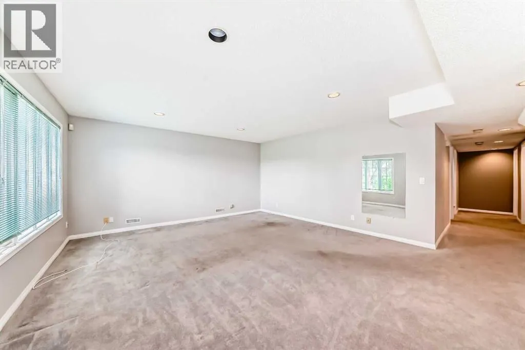 145 Edgeview Road NW
