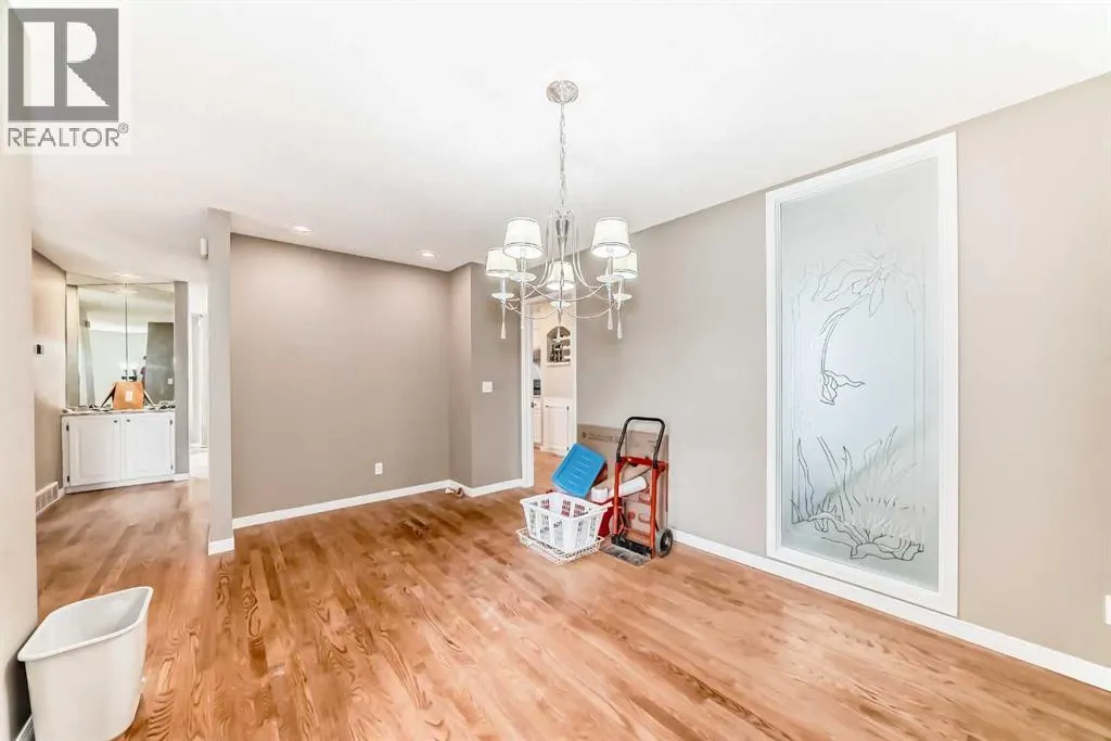 145 Edgeview Road NW