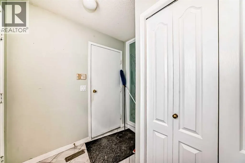 145 Edgeview Road NW