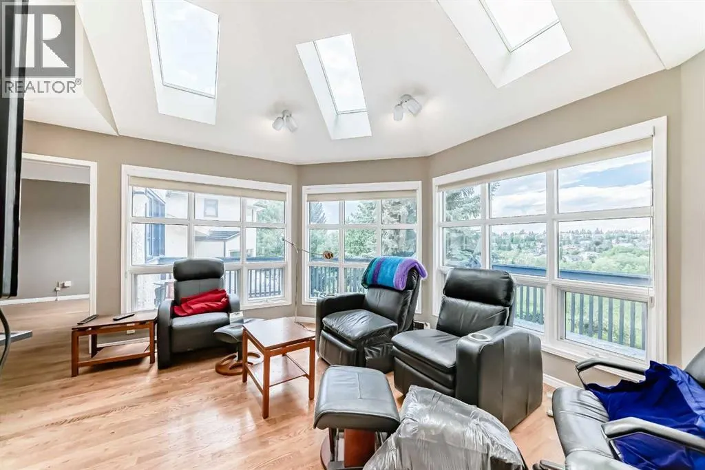 145 Edgeview Road NW