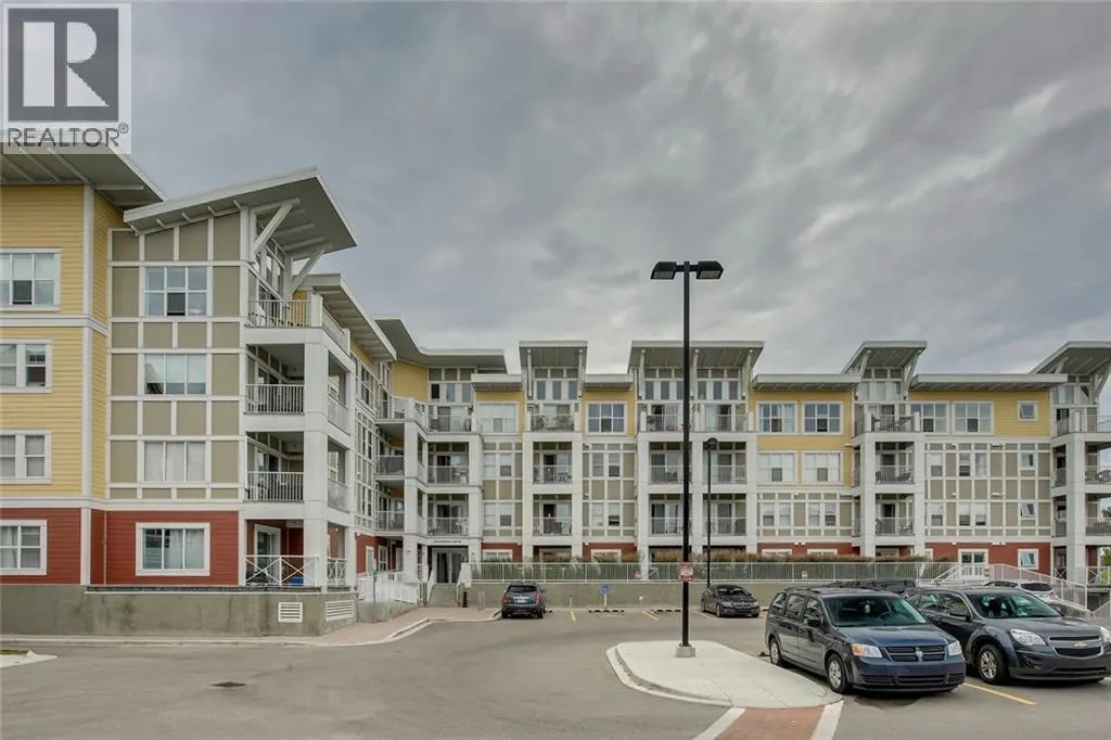 405, 402 MARQUIS Lane SE