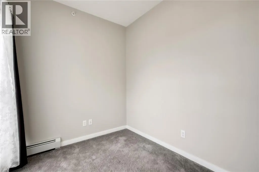 405, 402 MARQUIS Lane SE