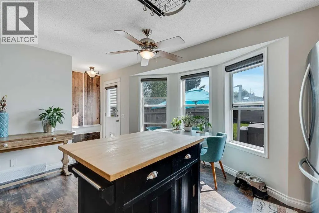31 Inverness Grove SE
