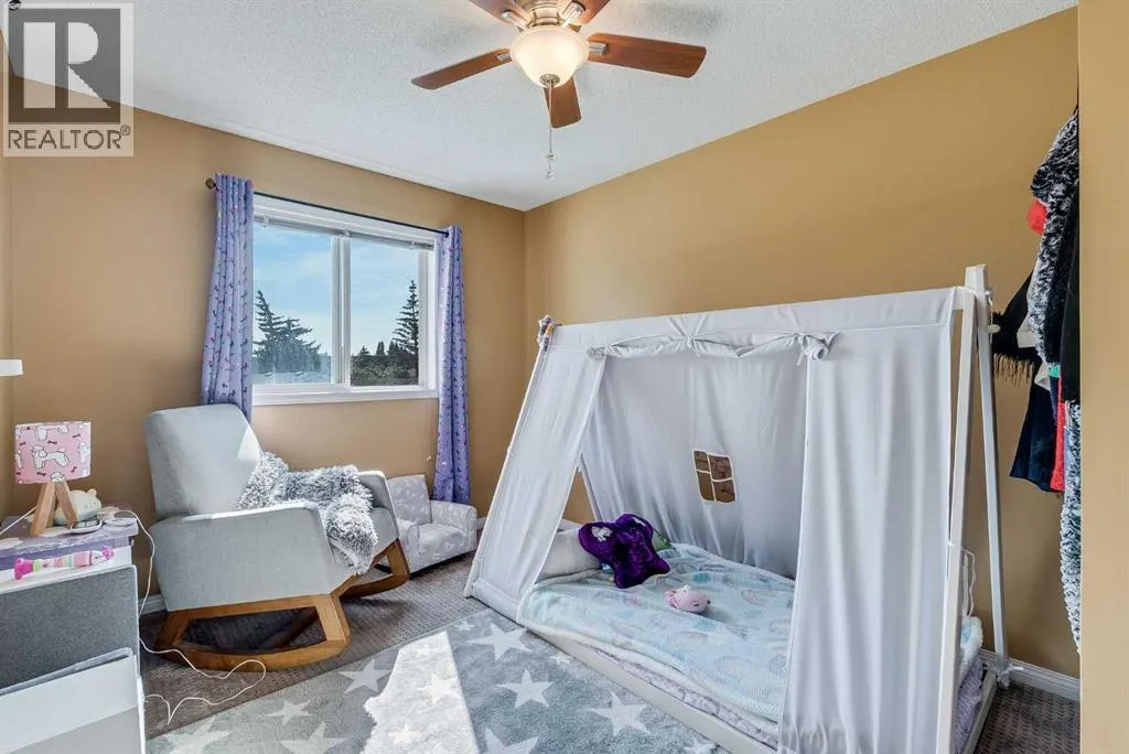 31 Inverness Grove SE