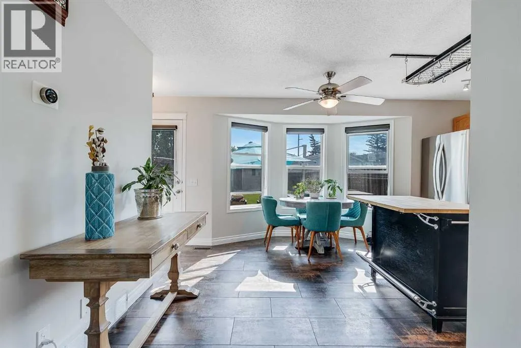 31 Inverness Grove SE
