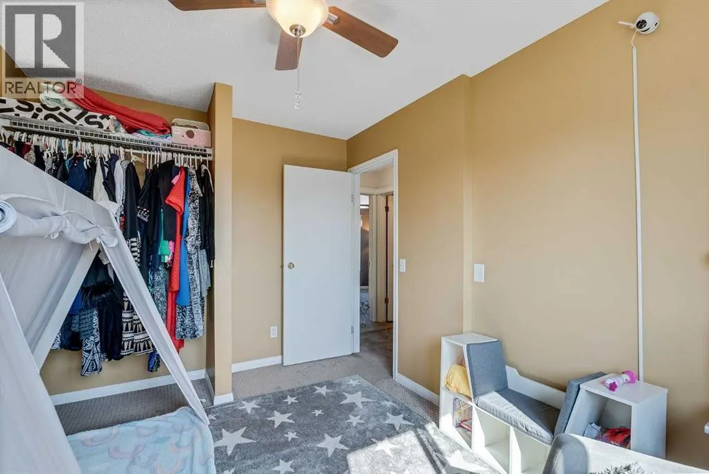 31 Inverness Grove SE