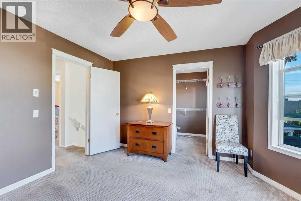 31 Inverness Grove SE