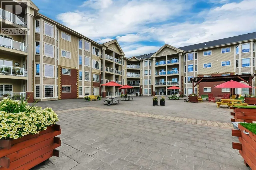 120, 6 Michener Boulevard