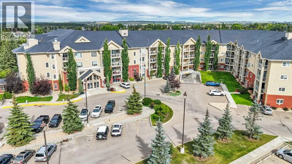 120, 6 Michener Boulevard