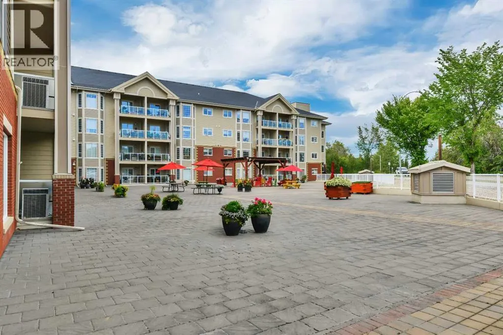120, 6 Michener Boulevard