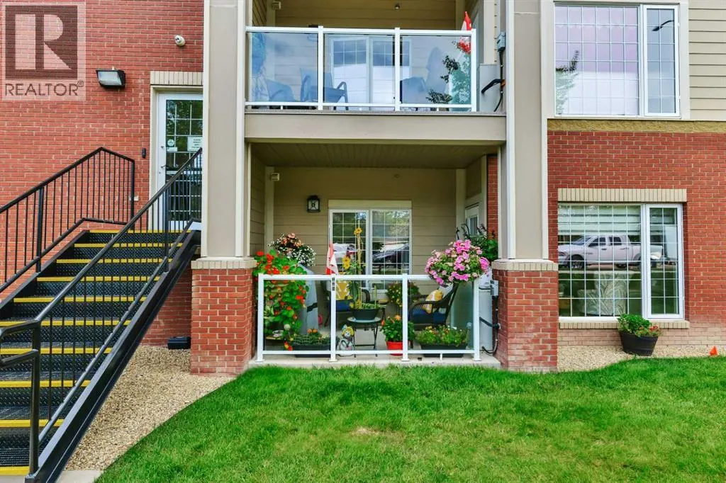 120, 6 Michener Boulevard