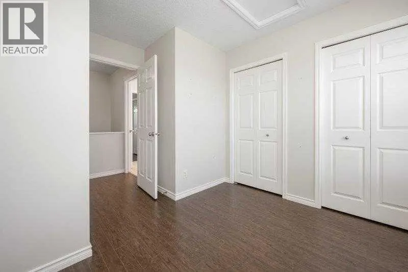 125 Bridleglen Manor SW
