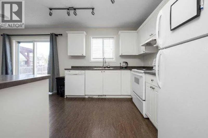 125 Bridleglen Manor SW