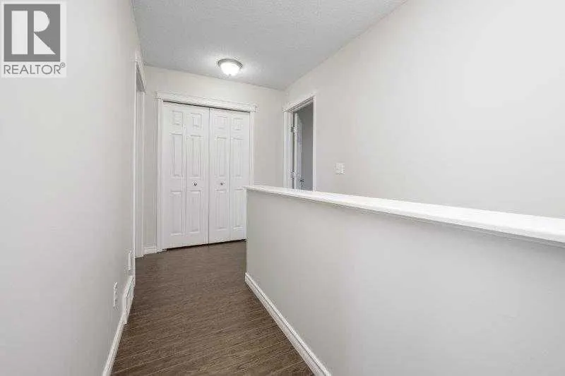 125 Bridleglen Manor SW