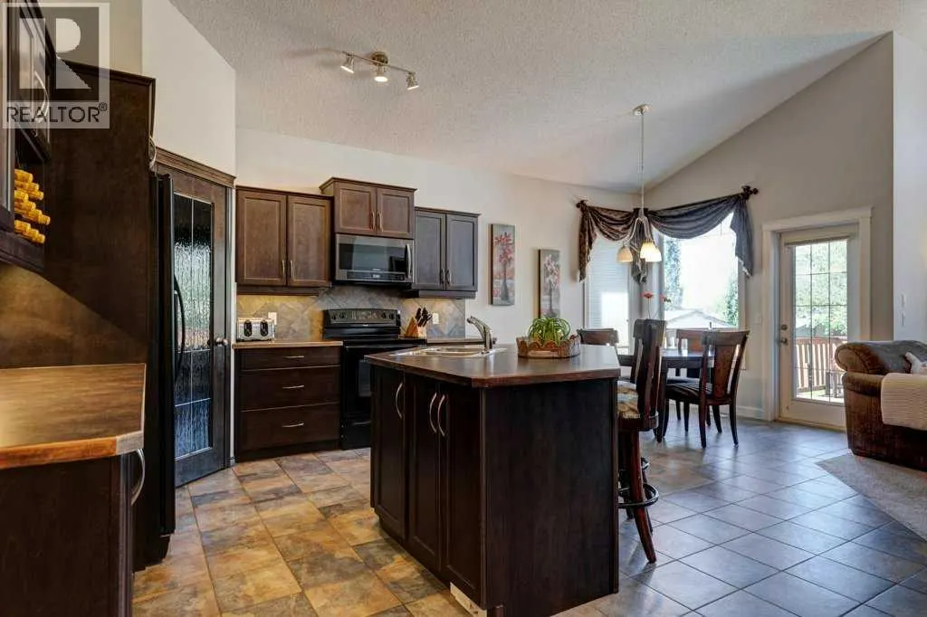 2604 Coopers Circle SW