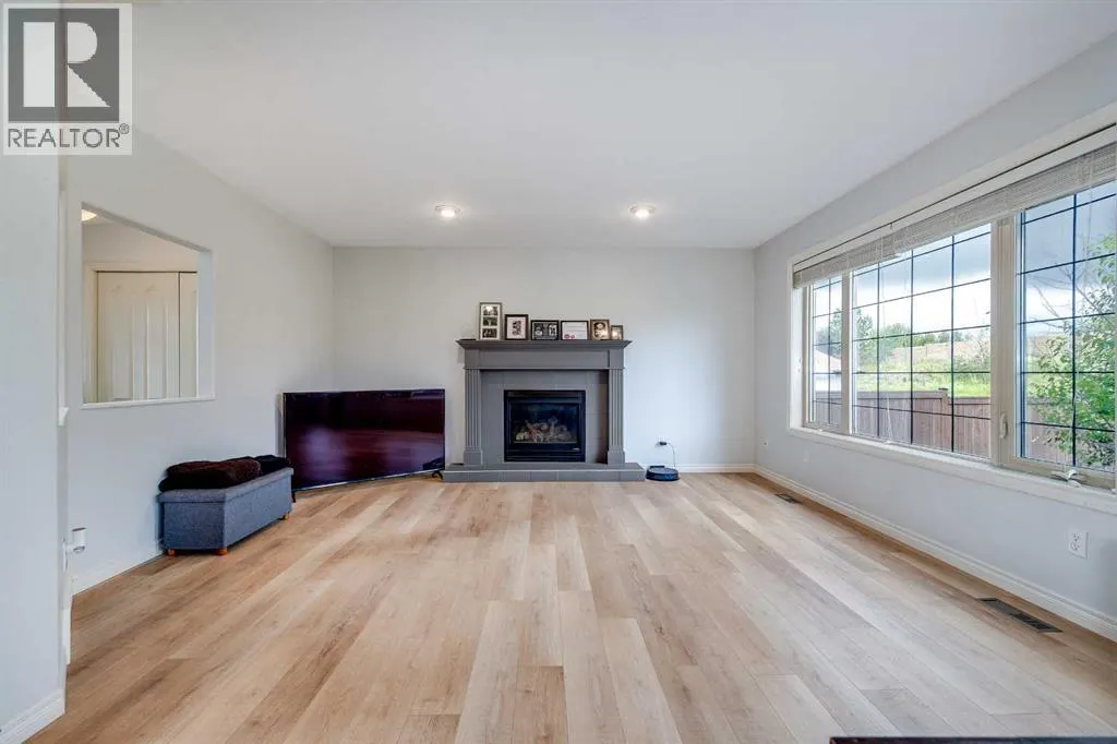 66 Jaspar Crescent