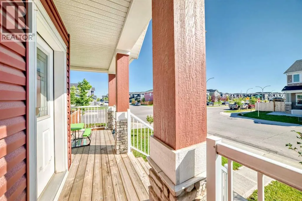 8 Red Sky Lane NE