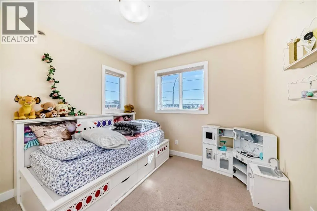8 Red Sky Lane NE