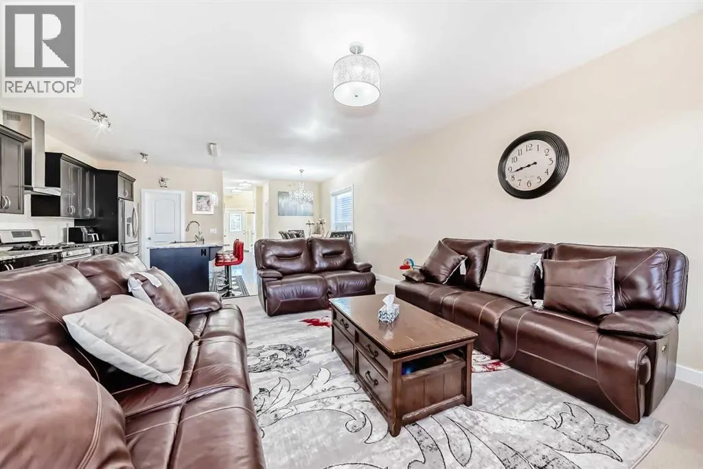 8 Red Sky Lane NE