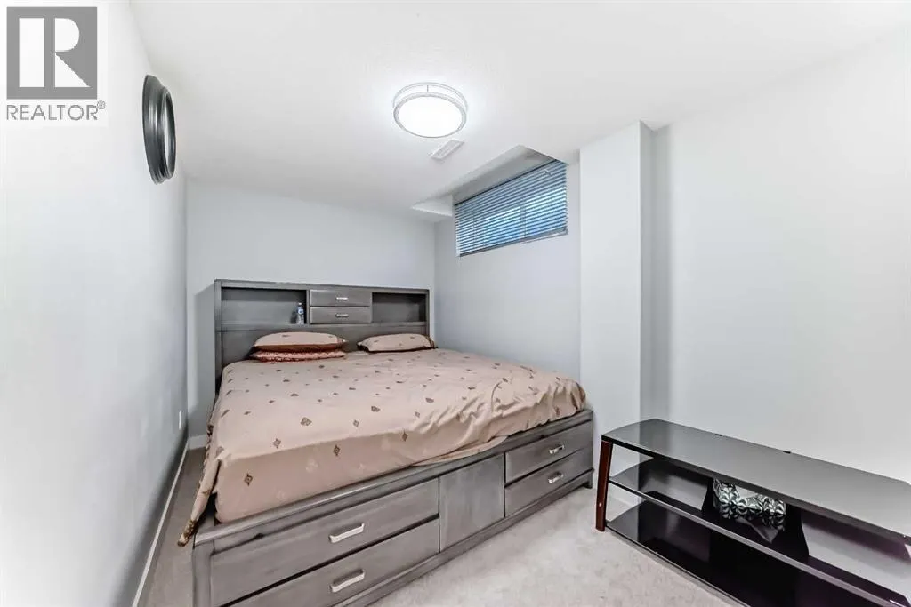 8 Red Sky Lane NE