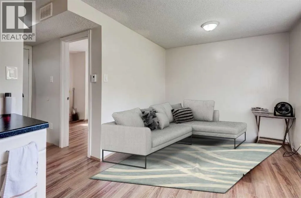 5 Fonda Drive SE