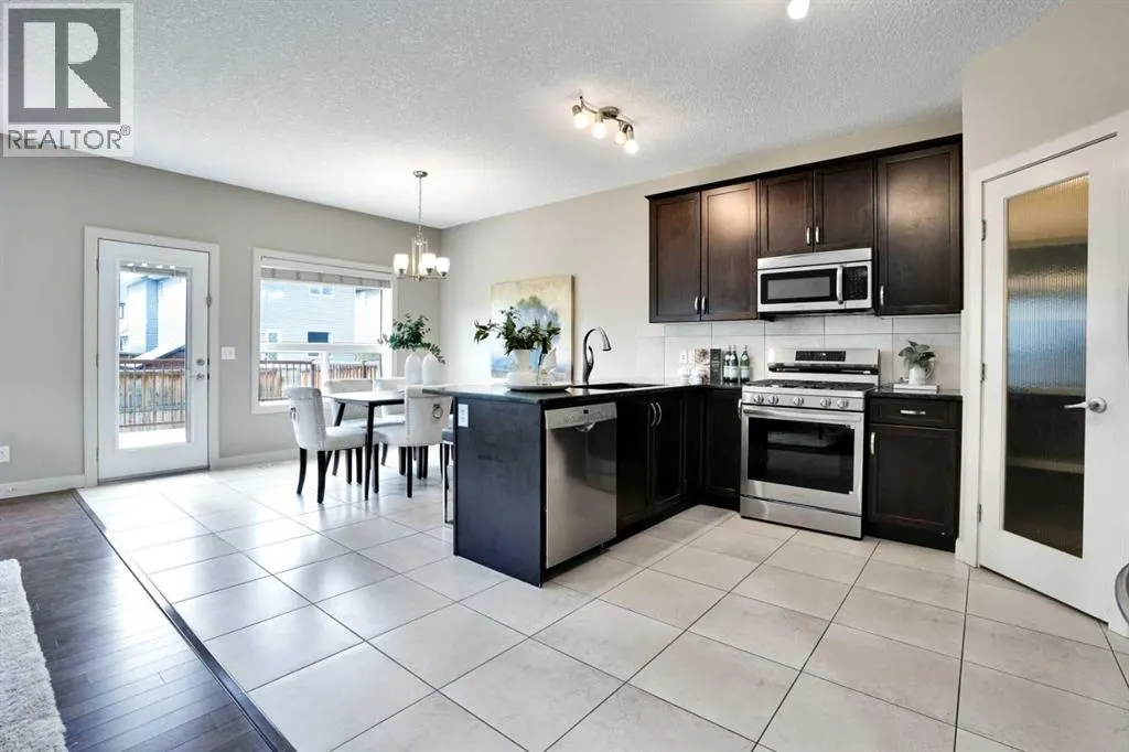 107 Everhollow Street SW