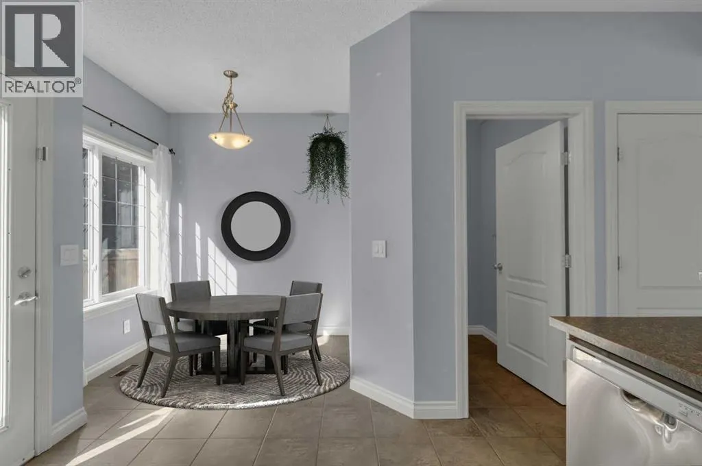 211 Strathaven Mews