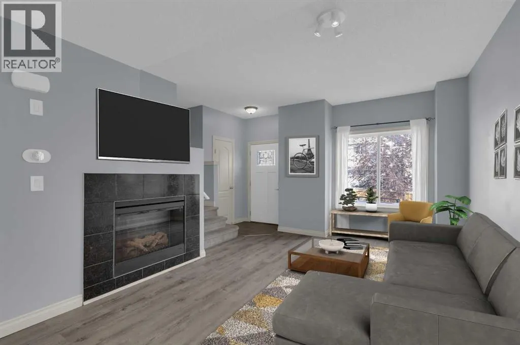 211 Strathaven Mews