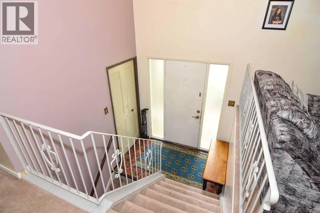 1356 Southdale Crescent SW