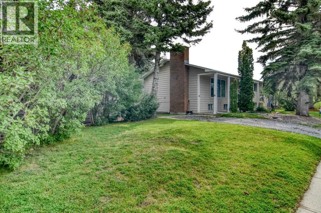1356 Southdale Crescent SW
