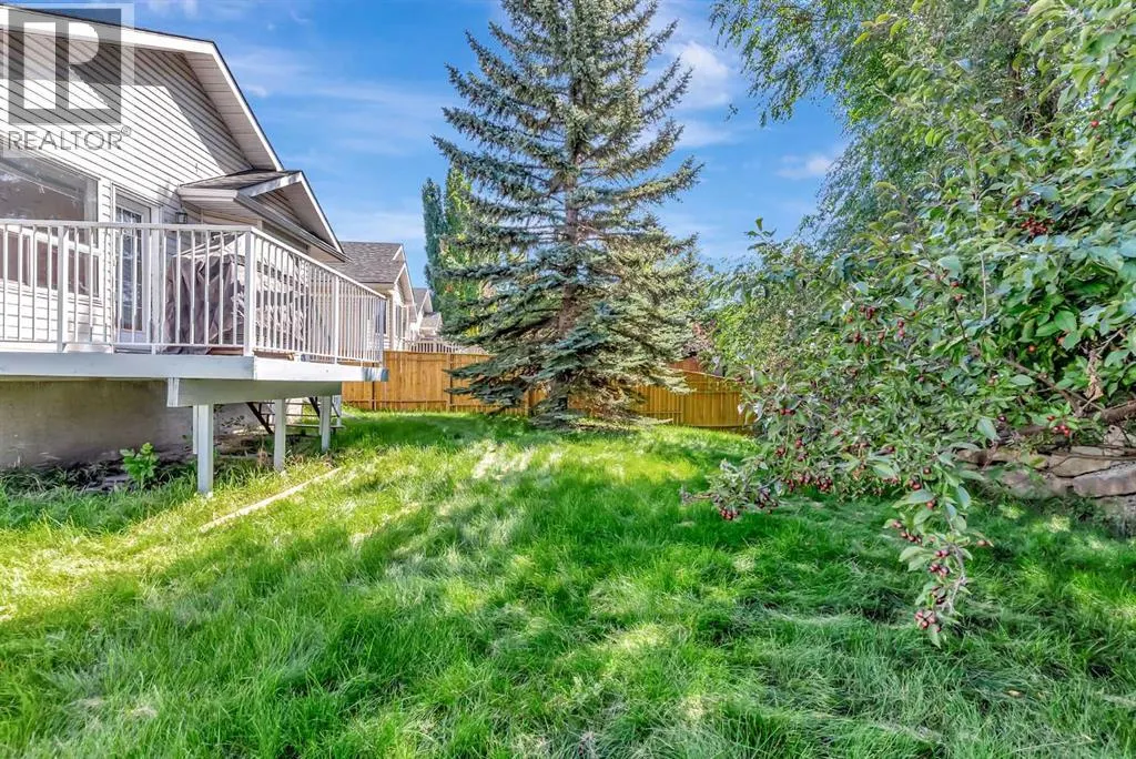 155 Douglas Glen Close SE