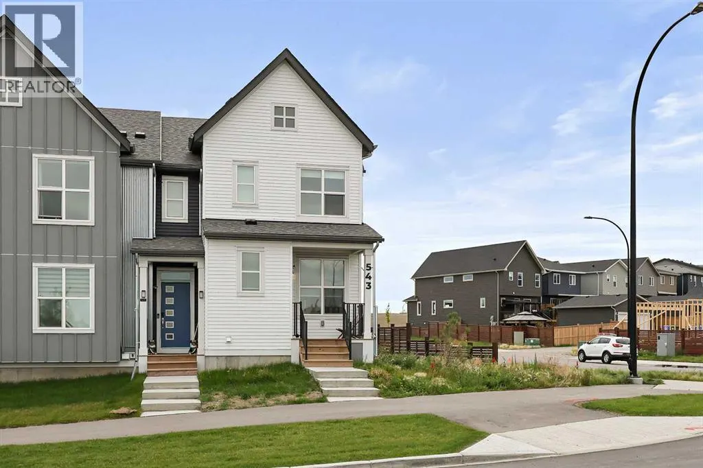 543 Livingston Way NE