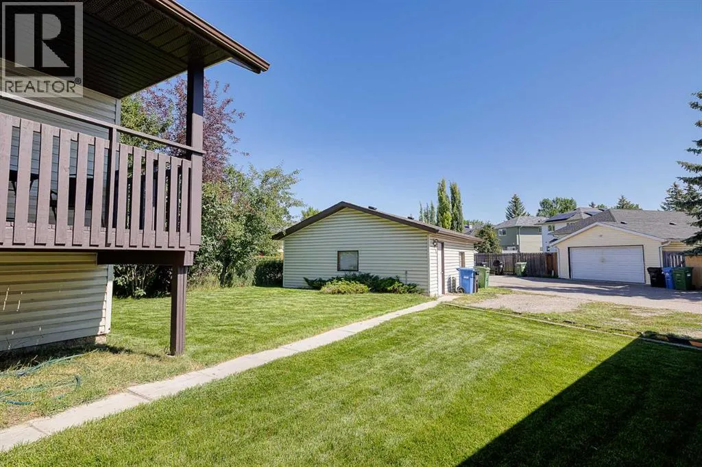 347 Coverdale Court NE
