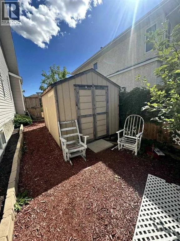 22 Ansett Crescent