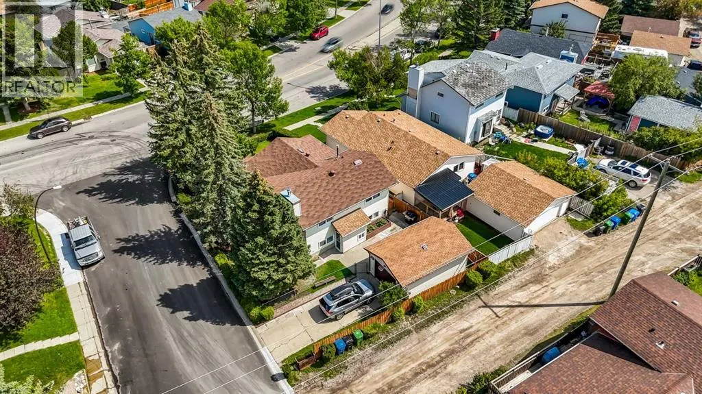 111 Macewan Drive NW