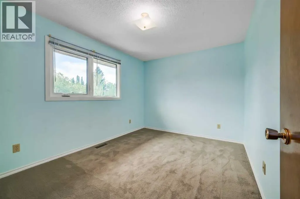 111 Macewan Drive NW