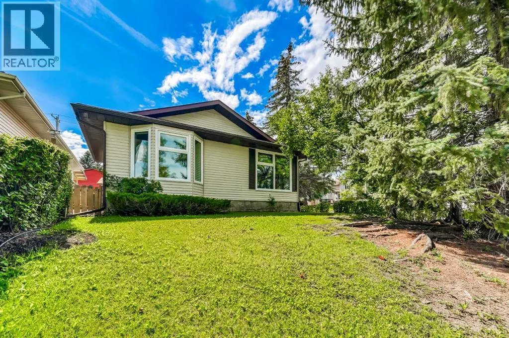 111 Macewan Drive NW
