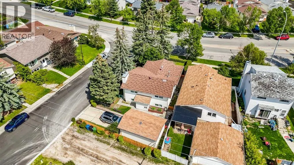 111 Macewan Drive NW