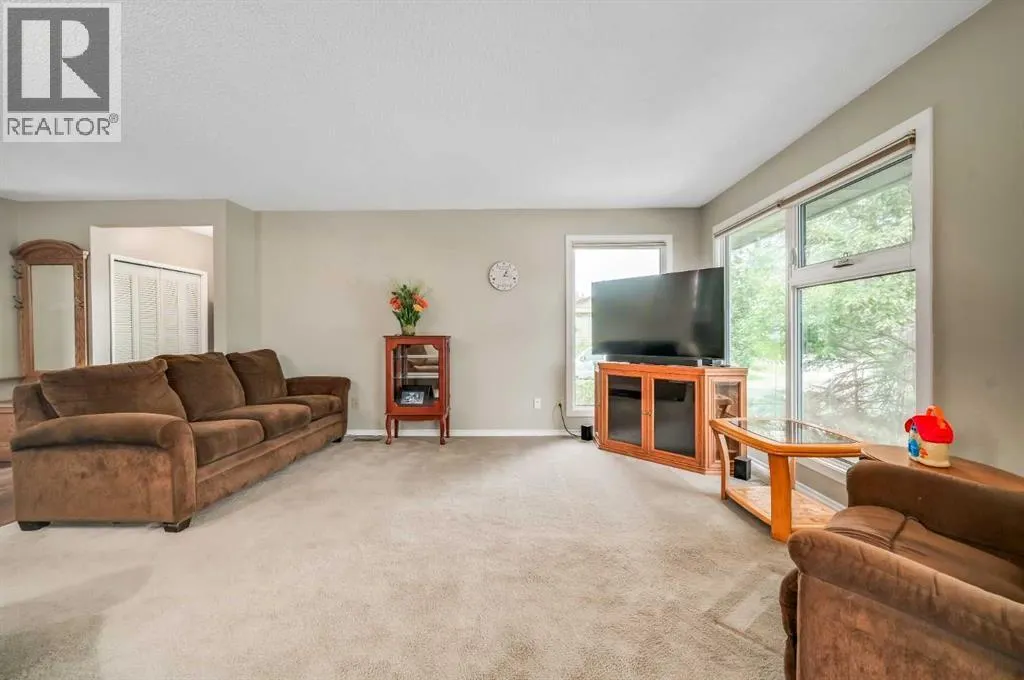 111 Macewan Drive NW