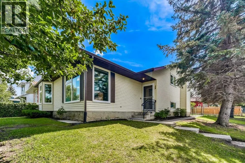 111 Macewan Drive NW