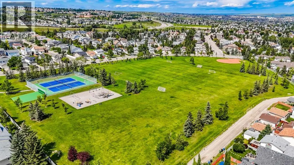 111 Macewan Drive NW